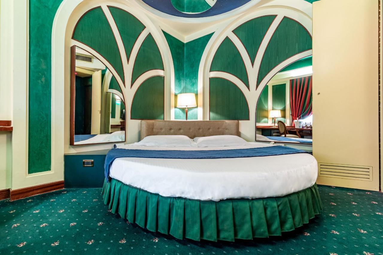Hotel Motel Miami Pioltello Екстериор снимка