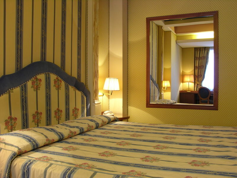 Hotel Motel Miami Pioltello Екстериор снимка